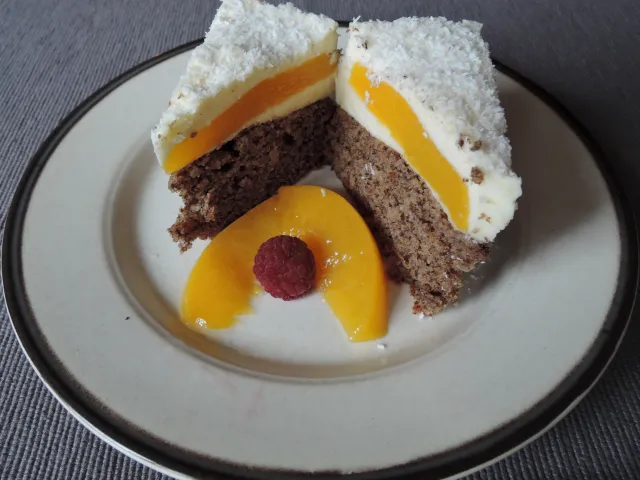 Eierlikör-Pfirsichtorte