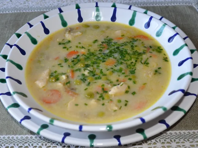 Hendl-Gemüsesuppe