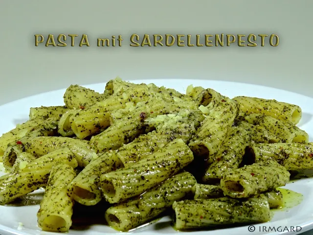 Pasta mit Sardellenpesto