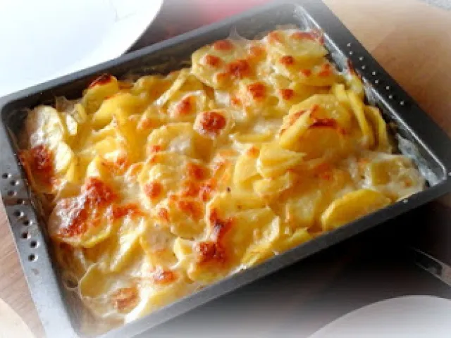 Einfaches Kartoffelgratin