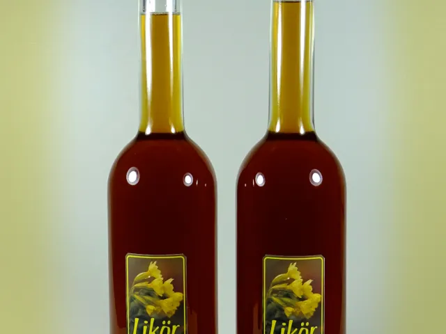 Schlüsselblumenlikör