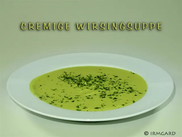Cremige Wirsingsuppe