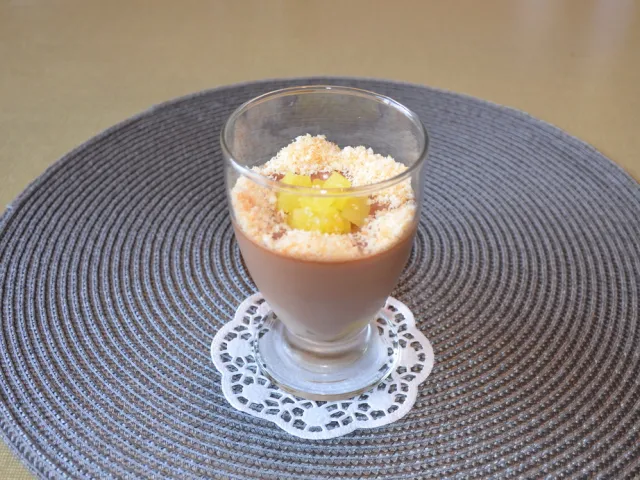 Schoko-Ananas-Dessert