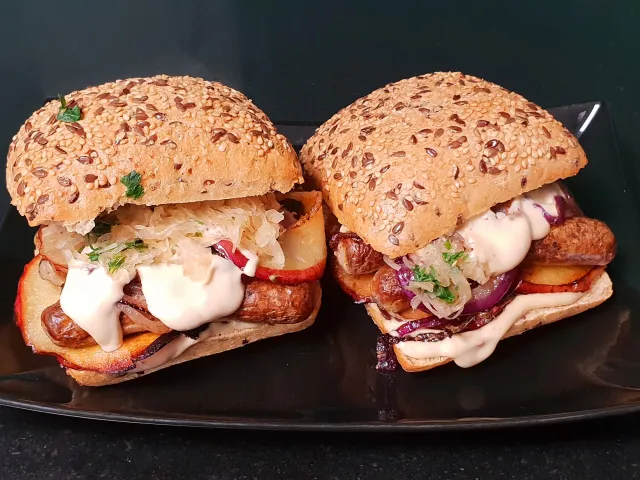 Deftiger Sauerkraut Burger
