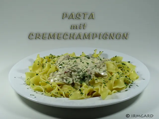 Pasta mit Cremechampignons