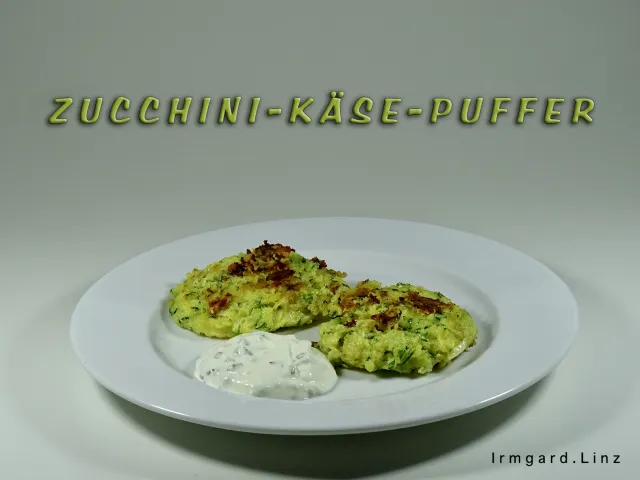 Zucchini-Käse-Puffer