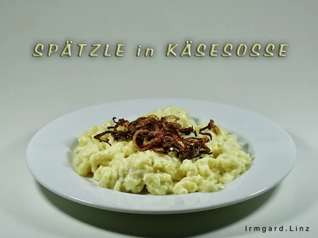 Spätzle in Käsesosse