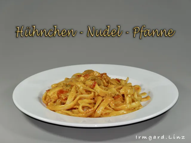 Hühnchen-Nudel-Pfanne