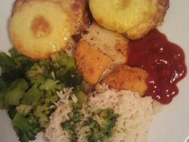 Ananas - Schnitzel mit Reis & Broccoli 