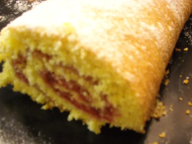 Biskuitroulade / Warme Zubereitung 