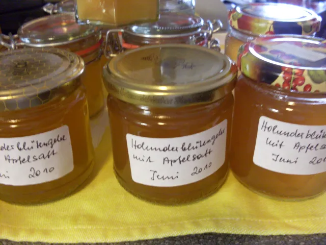 Holunderblüten - Gelee mit Apfelsaft