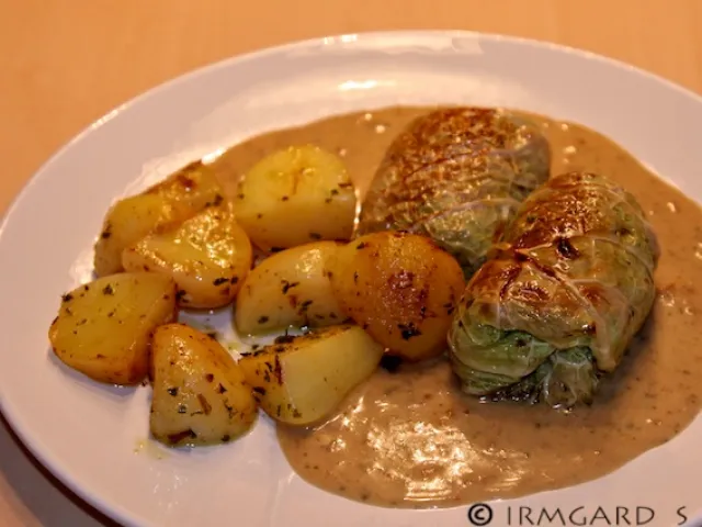Wirsingrouladen