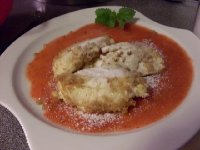 Topfennockerl mit Fruchtsauce