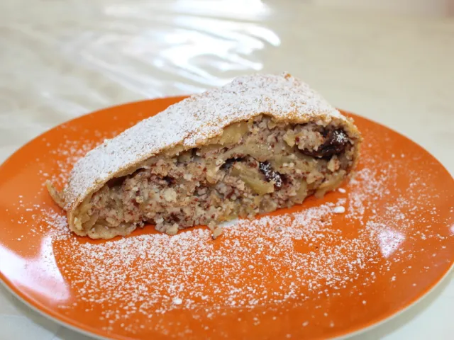 Apfelstrudel