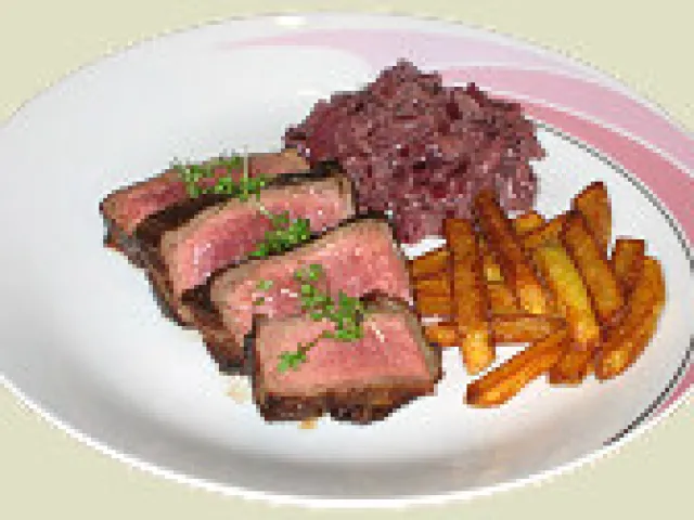 Entrecôte mit Burgunderzwiebeln 