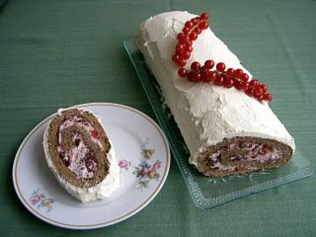 Beeren-Roulade