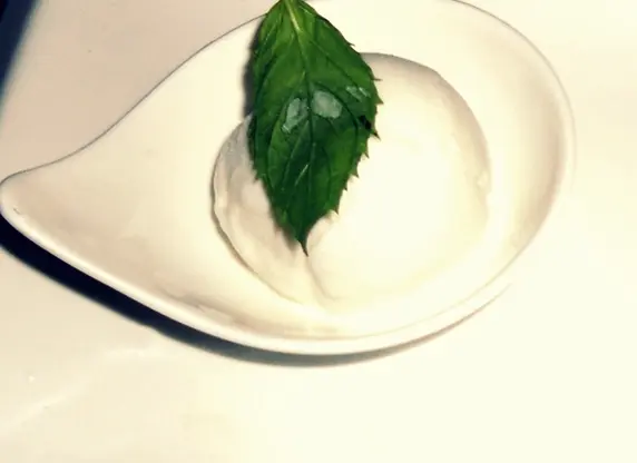 Zitronen-Sekt-Sorbet