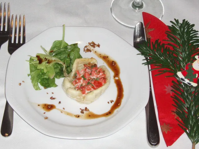 Blätterteigquiche mit Räucherlachsfülle