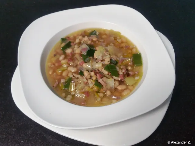 Speck - Bohnensuppe mit Lauch