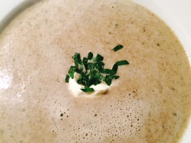 Suppe von Creme-Champignons