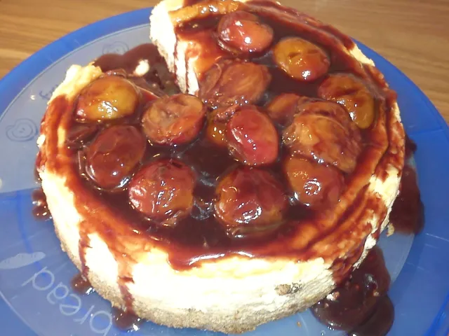 Topfentorte mit Zwetschkenkompott