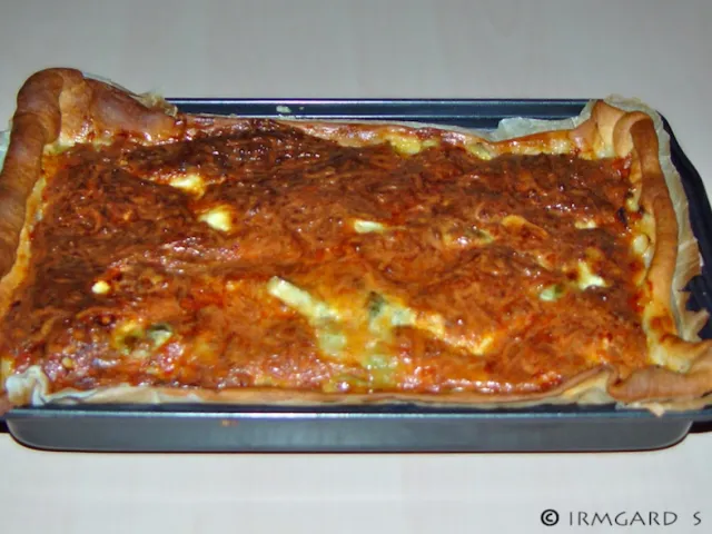 Kürbisquiche mit Rosenkohl