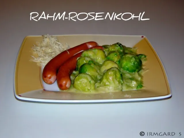 Rahm-Rosenkohl mit Würstl
