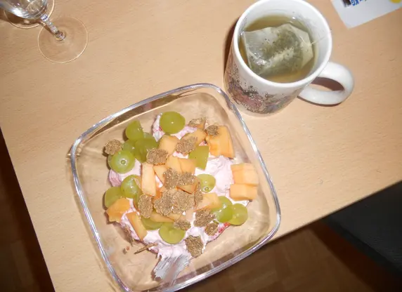 Fruchtiger Erdbeerquark mit Knusperflakes