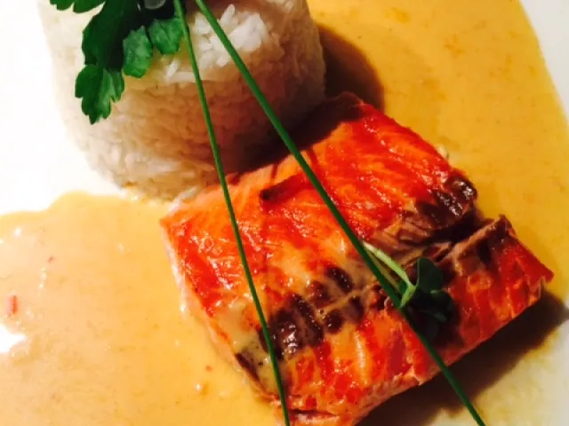 Fischfilet in Curry-Kokos Sauce