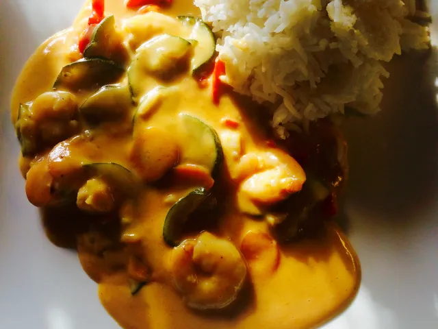 Einfaches Gemüse- Garnelen Curry 