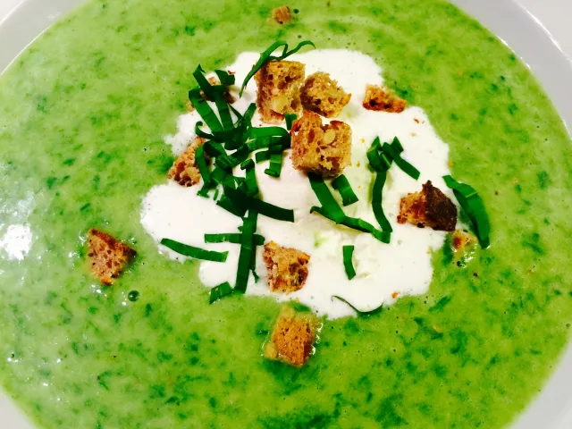 Bärlauch- Erdäpfel Suppe 