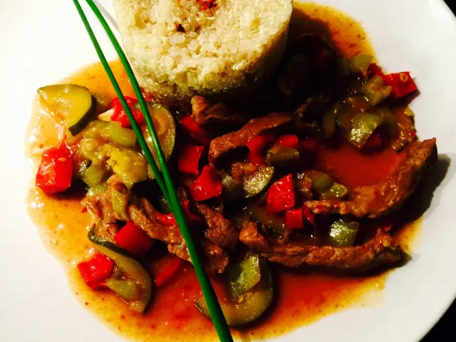 Pikante Rindfleisch-Paprika Pfanne 