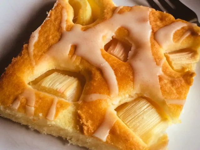 Blechkuchen mit Obst 