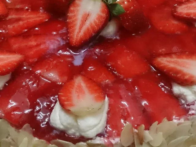 Topfenmoussetorte a la Sacher