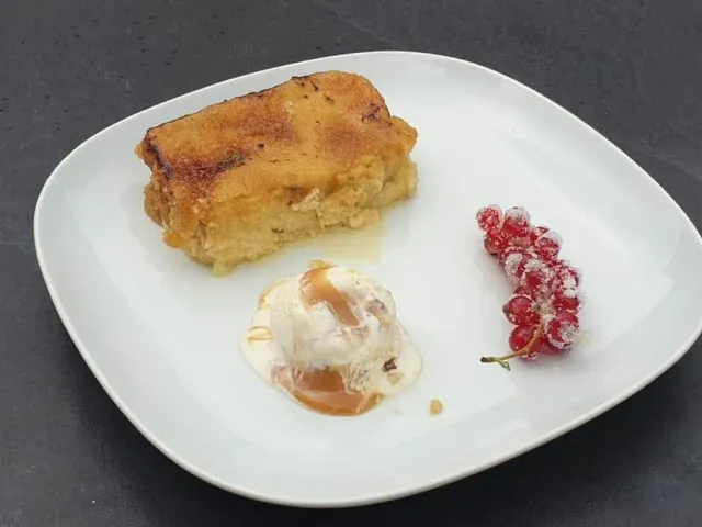 Butter Brioche Pudding mit Whisky