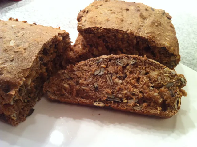 Dinkelvollkornbrot sehr einfach