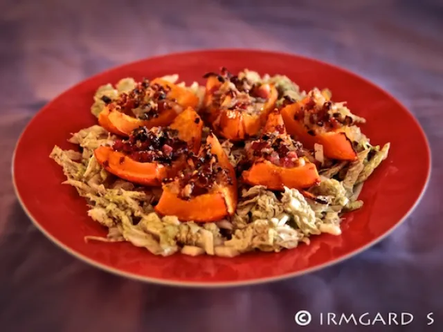 Im Ofen gebackener Kürbis