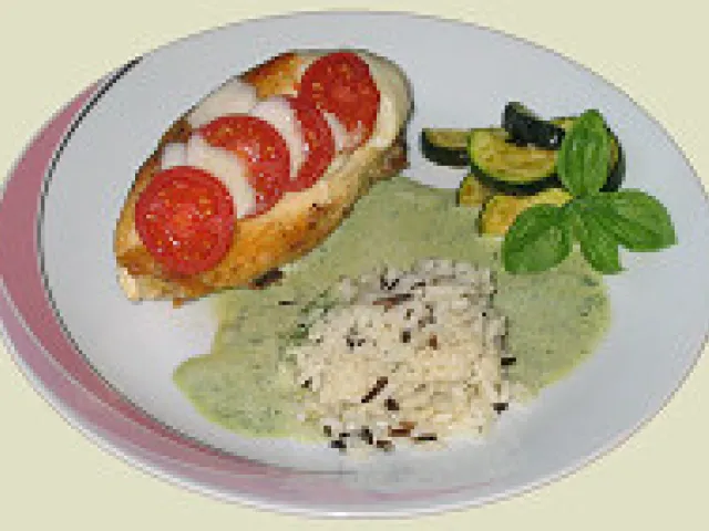 Überbackene Hühnerbrust mediterran