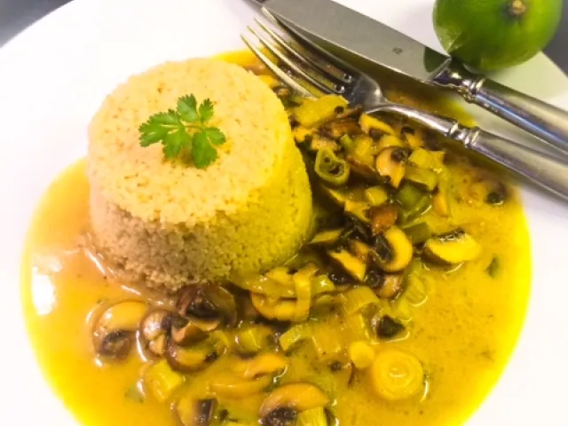 Jungzwiebel-Pilz Pfanne