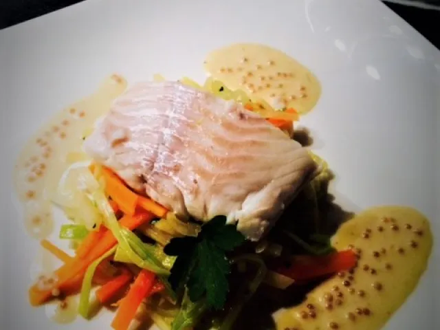 Kabeljau/Wurzelgemüse/ Senfsauce