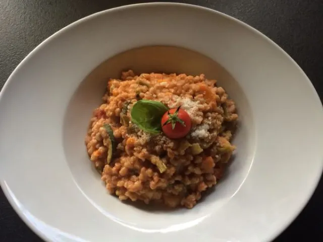 Gemüseeintopf mit Dinkelreis