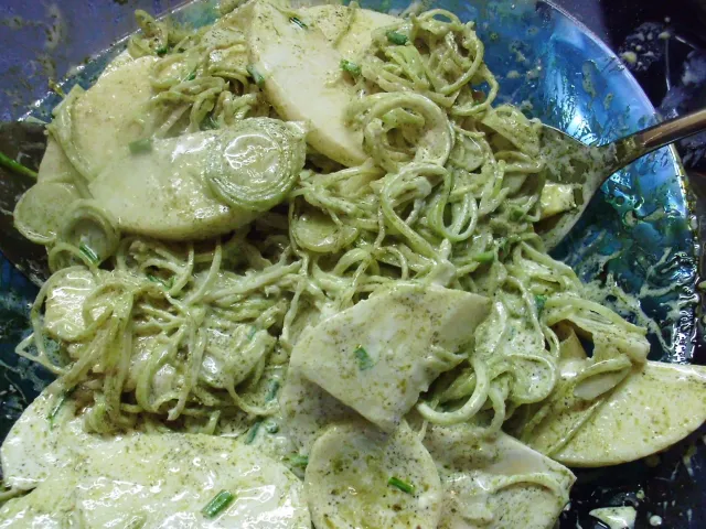 Lauchsalat mit Äpfel