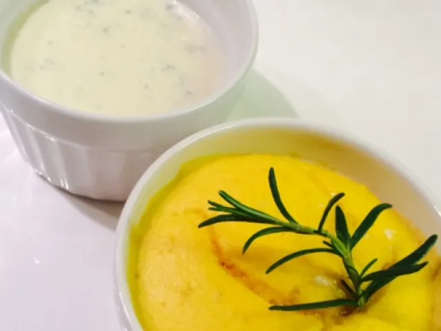 Pastinaken Souffle mit Käsesauce