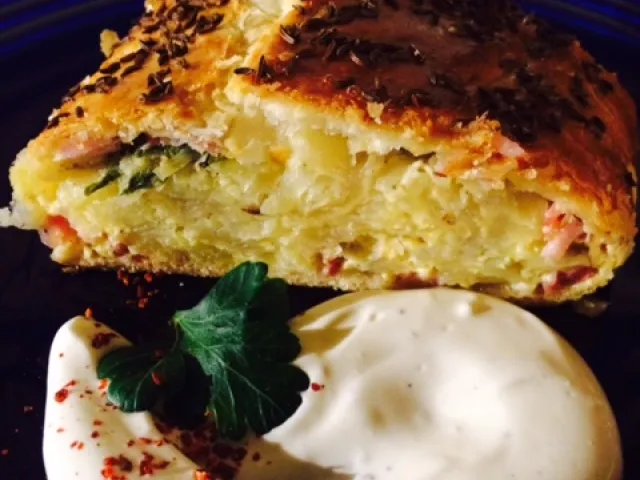Schinken-Erdäpfel Strudel