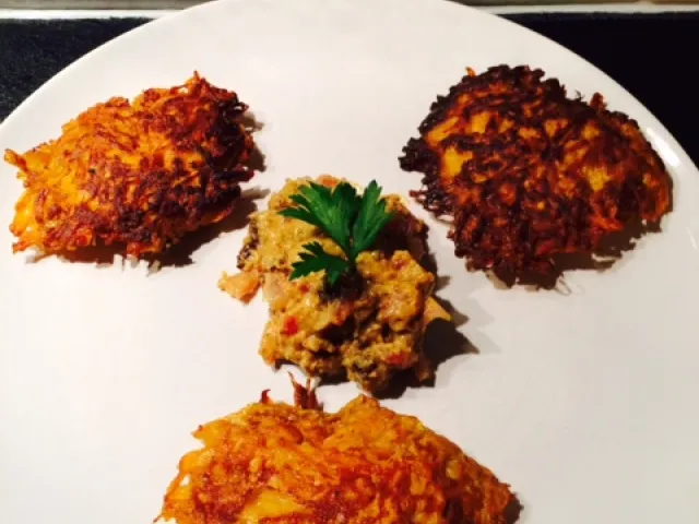 Süßkartoffel Rösti mit Zwiebelsenf