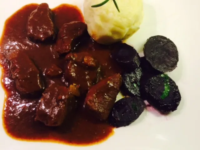 WILD in feiner  SCHOKO Sauce